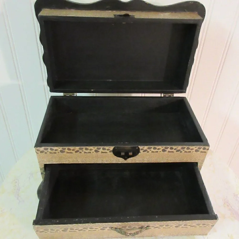 N/A jewelry box