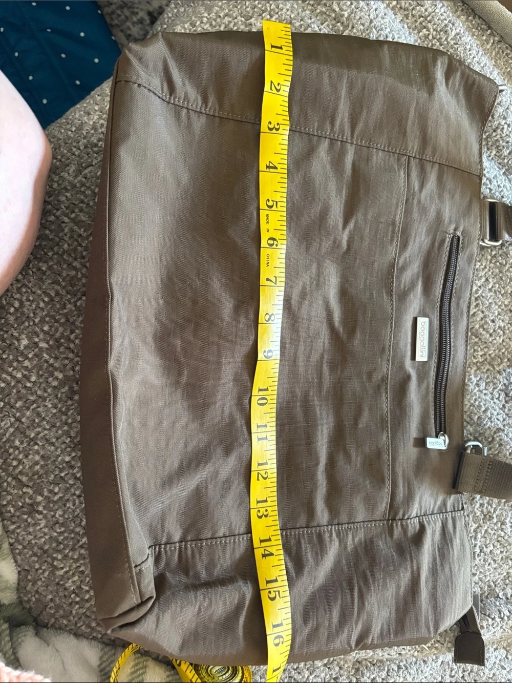 Baggallini sleek brown