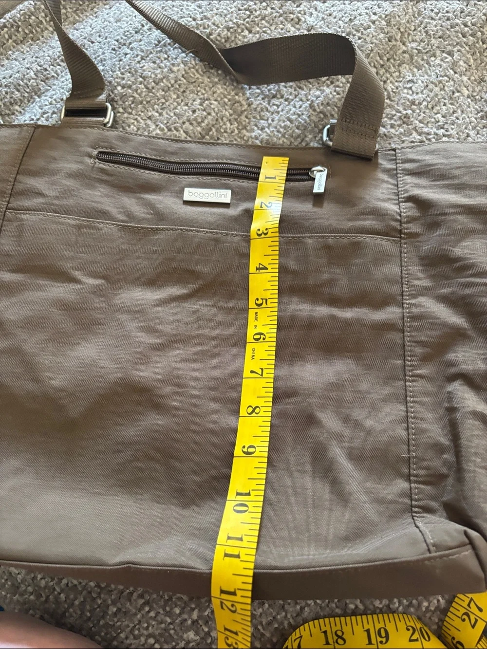 Baggallini sleek brown