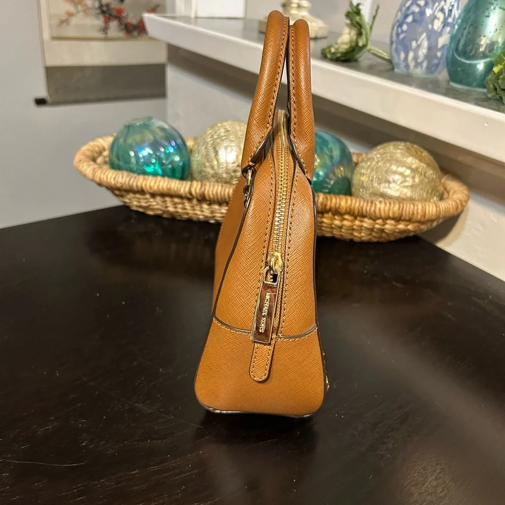 Michael Kors like new