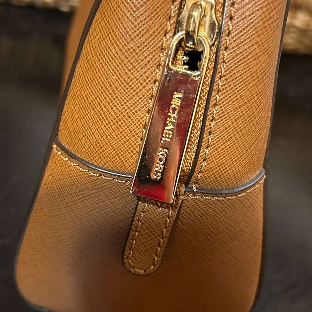 Michael Kors like new