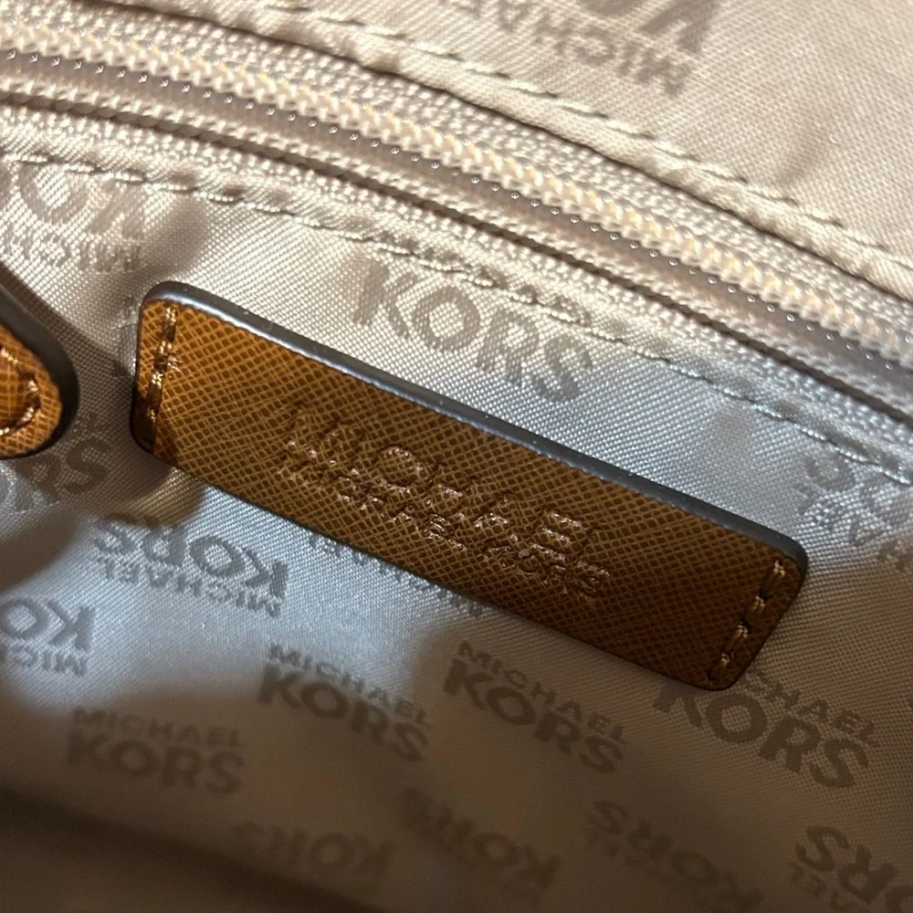 Michael Kors like new