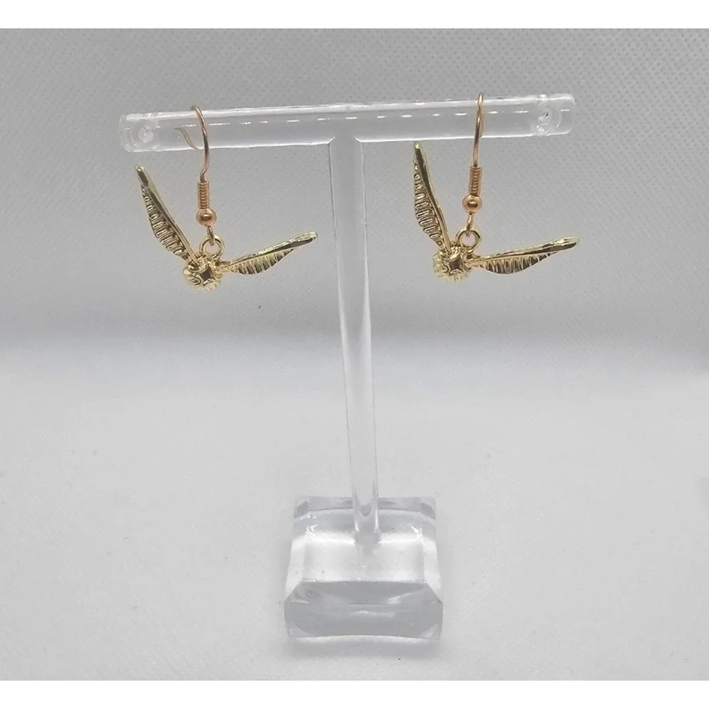 Handmade golden snitch
