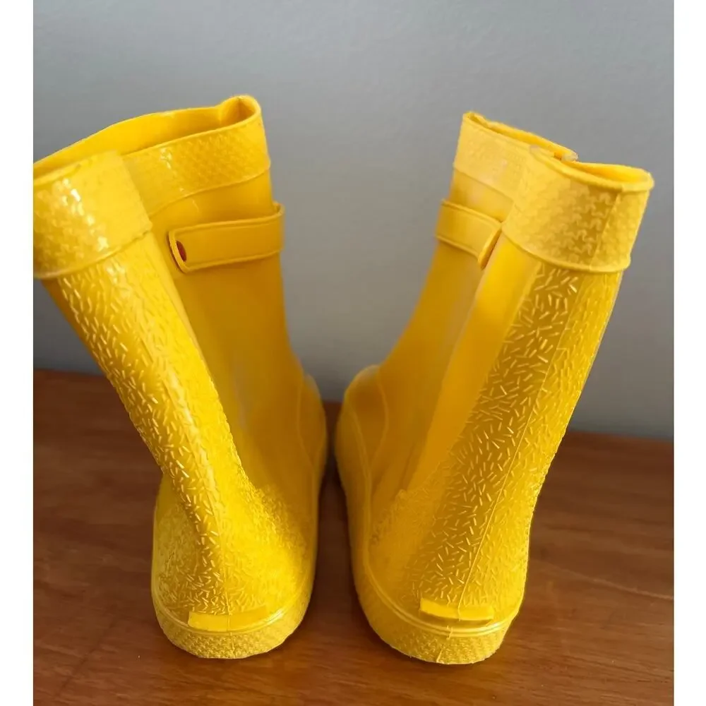 NOS Teletubbies Yellow Rain Boots Rubbers  Size 11/12 Vintage 90s