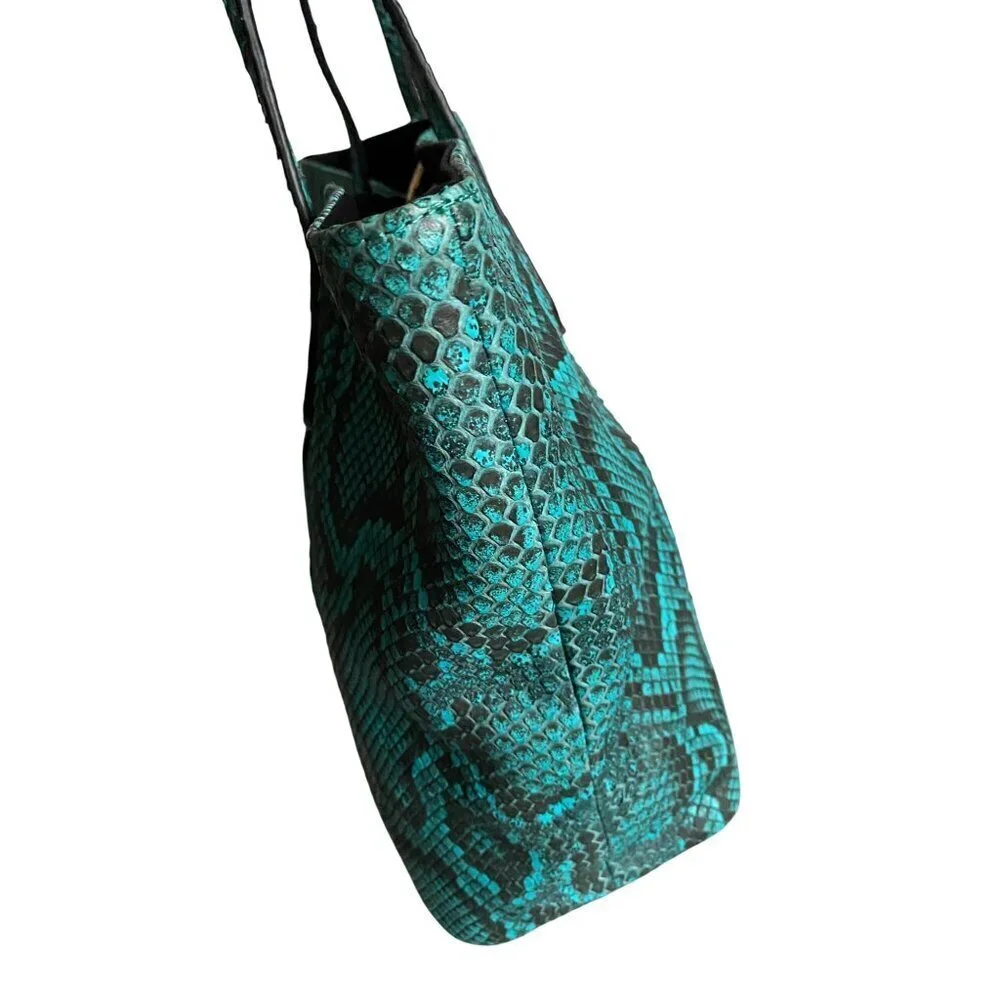 Lucchese striking python