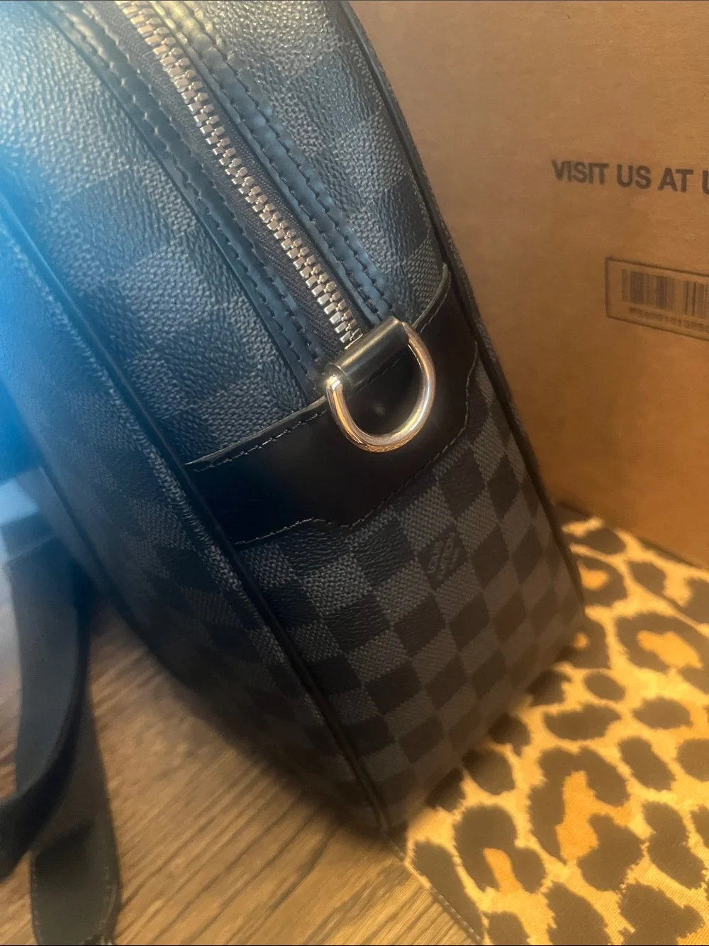 Louis Vuitton excellent price