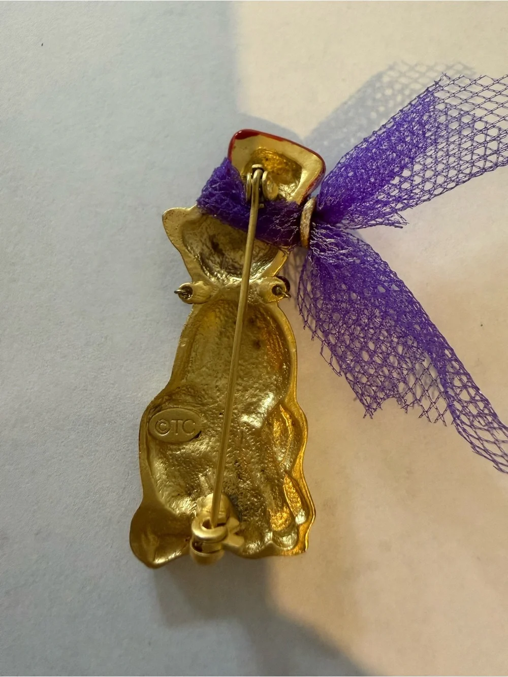 Vintage Signed TC (Trading Company) Gold-toned Cat Brooch