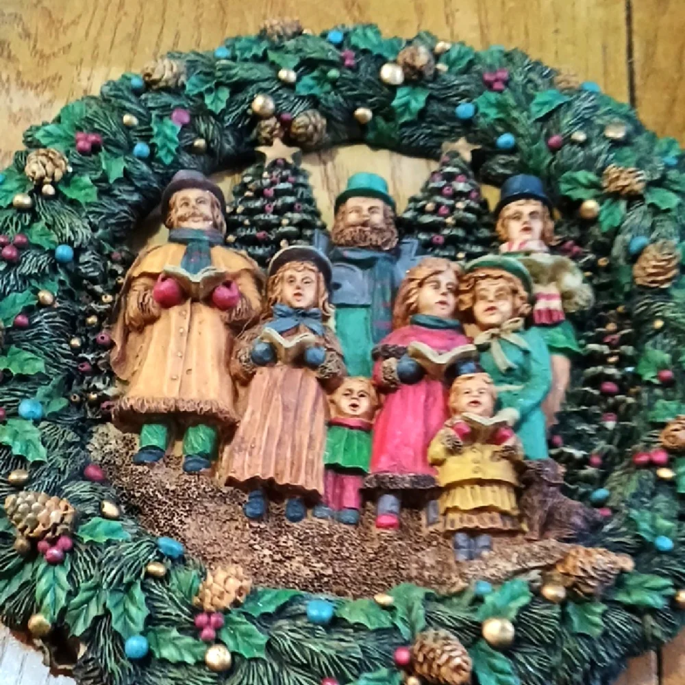 Vintage Fitz & Floyd Holiday Carolers Wreath Decoration