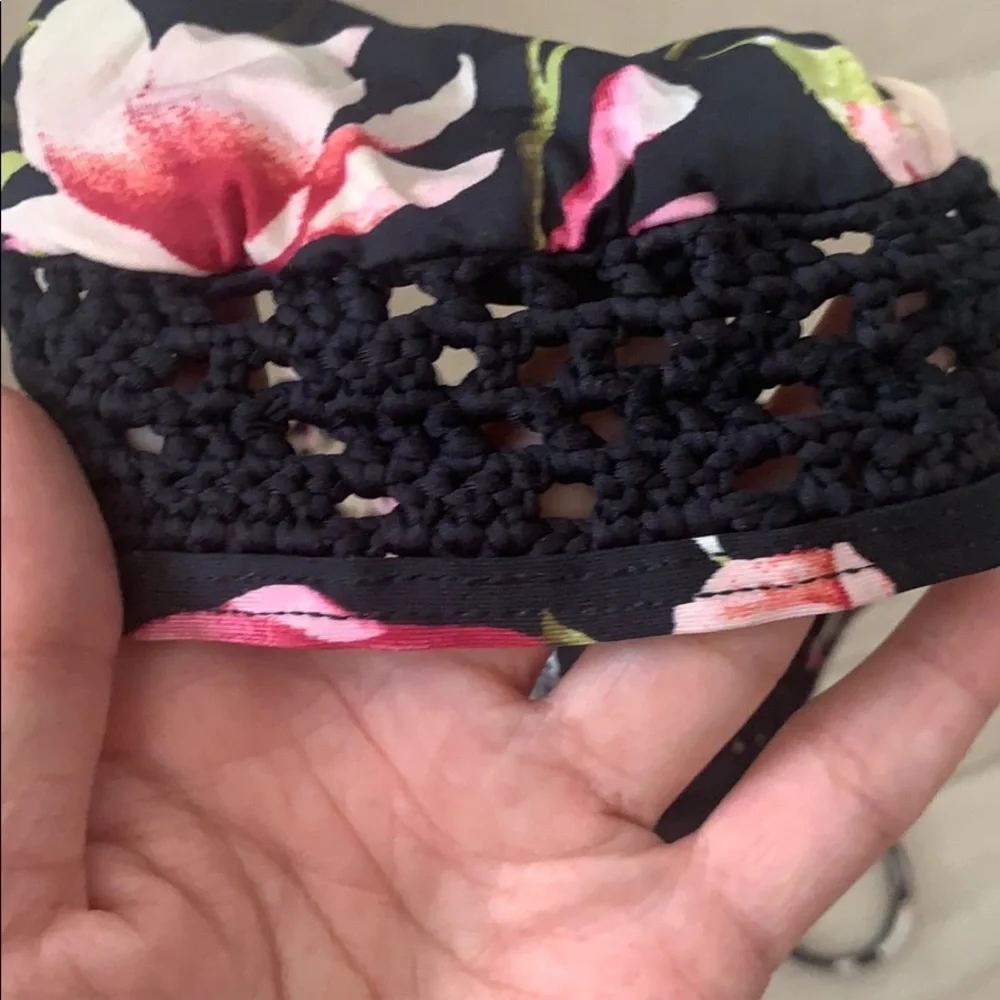 Frankies Bikinis selling as