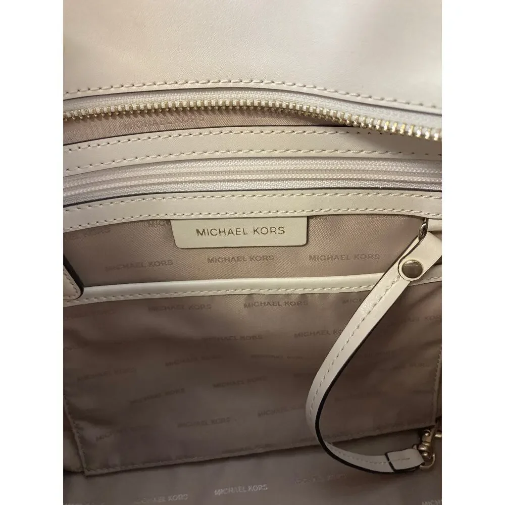 Michael Kors gold 19 inches