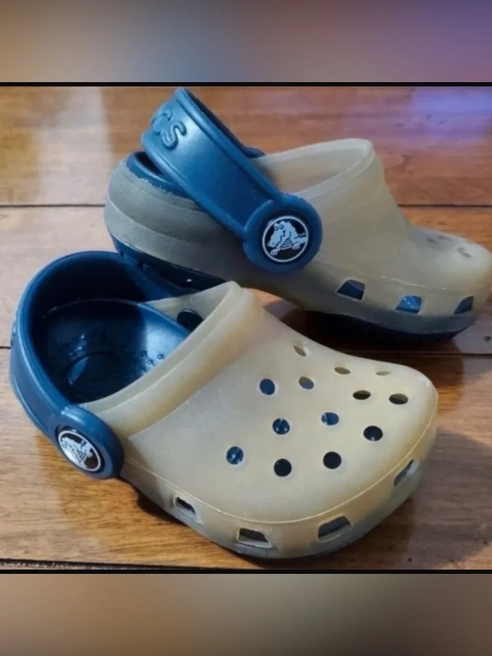 CROCS Translucent Yellow & Navy Sz 2/3 Toddler