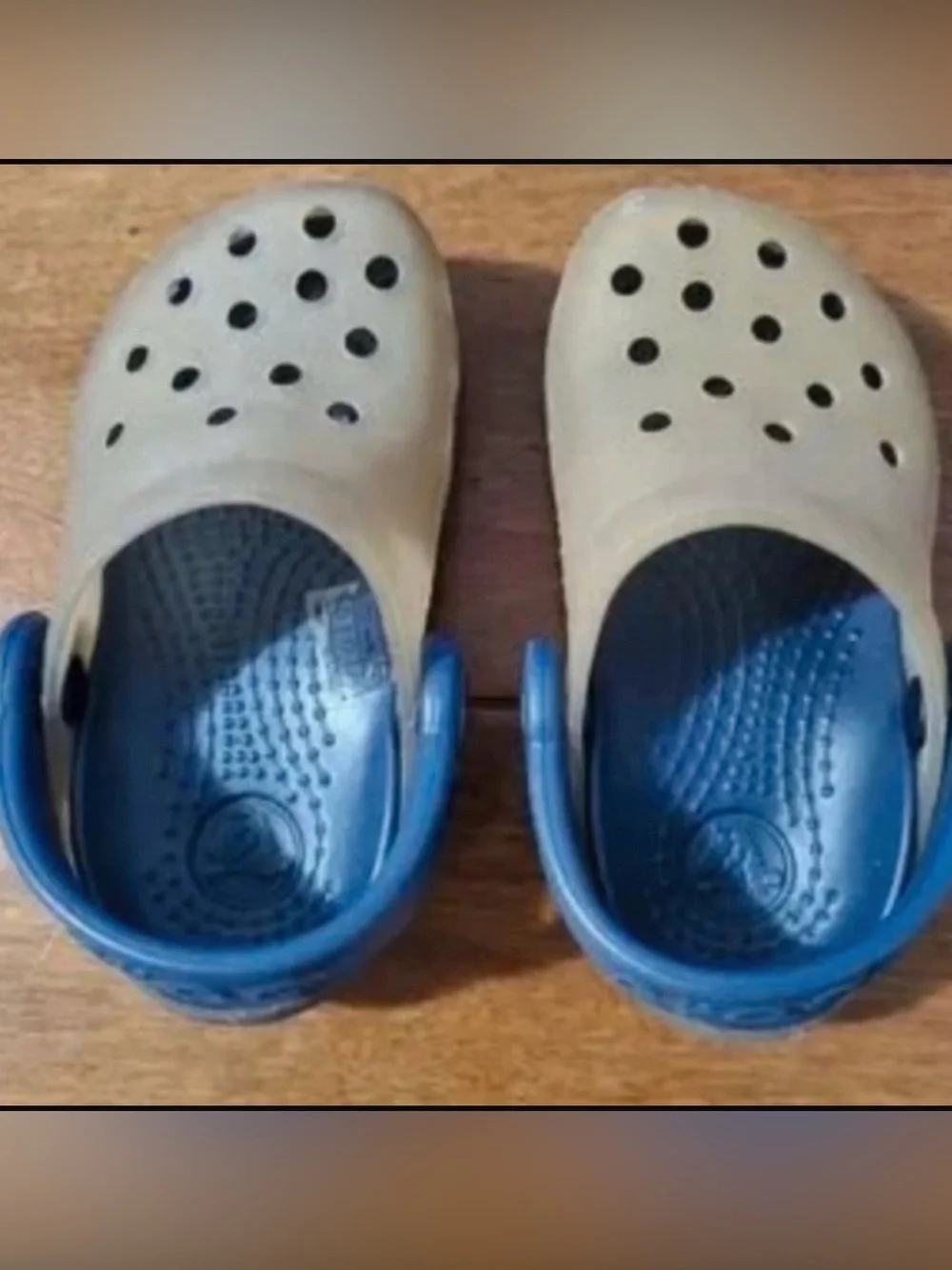 CROCS Translucent Yellow & Navy Sz 2/3 Toddler