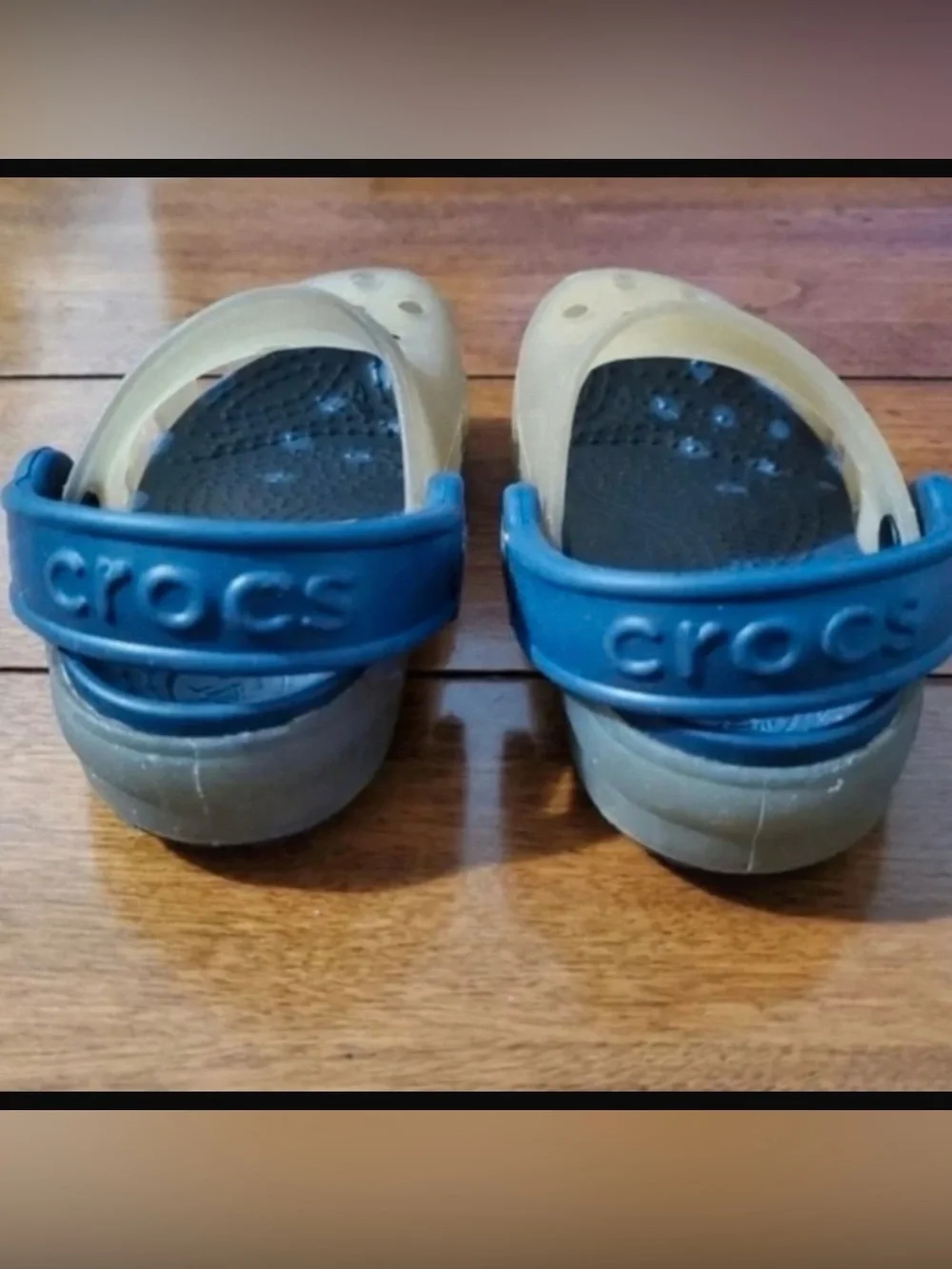 CROCS Translucent Yellow & Navy Sz 2/3 Toddler