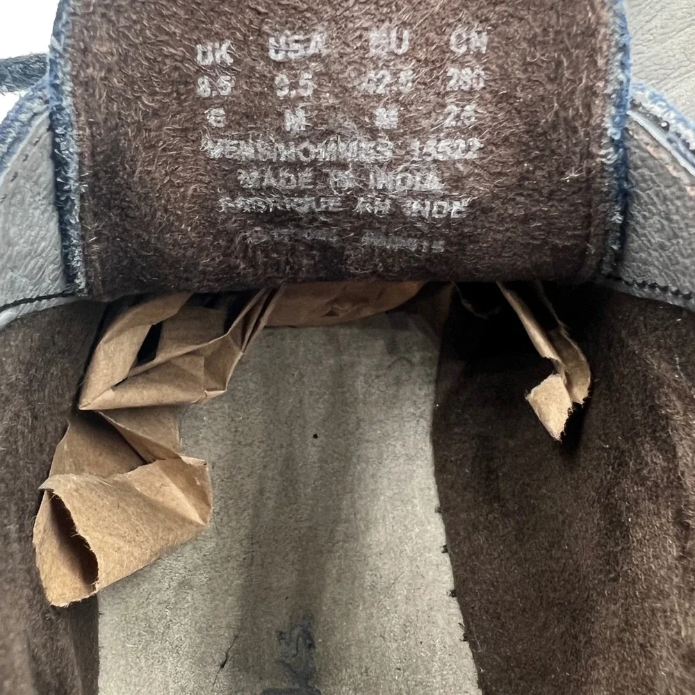 Clarks classic chukka