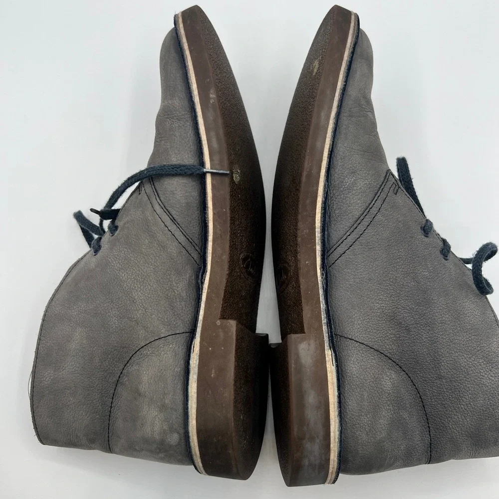 Clarks classic chukka