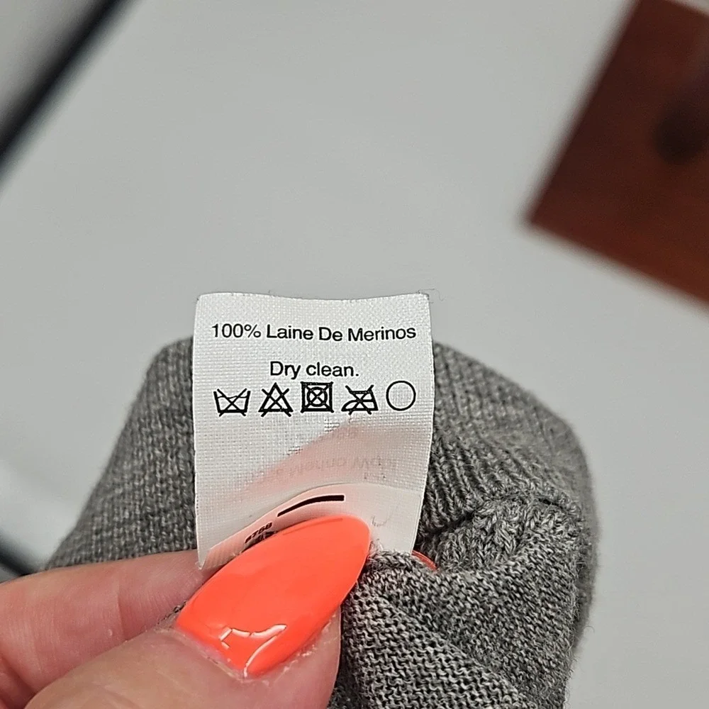 J. Crew Outlet Heather Gray Merino Wool Crewneck‎ Sweater Size Small