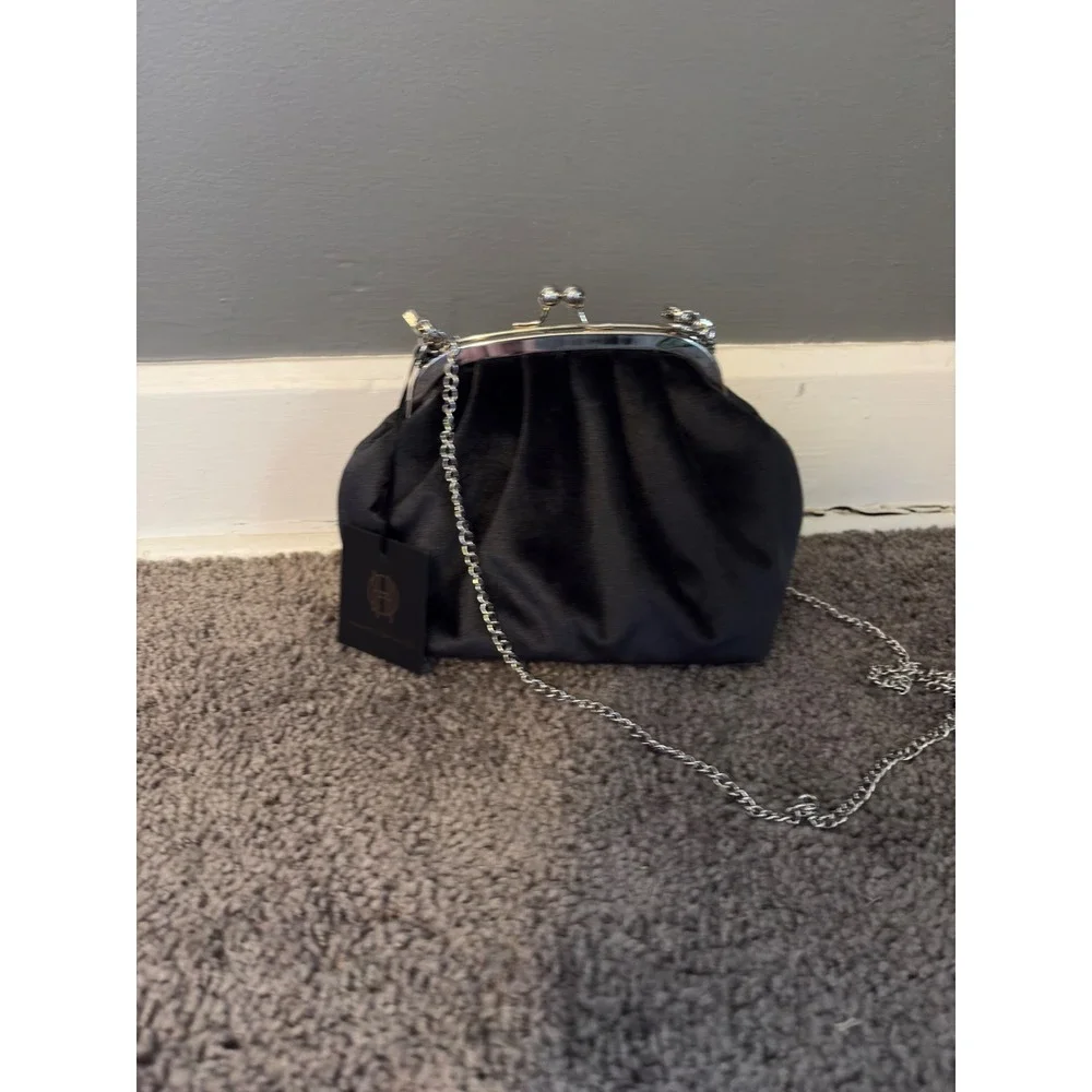 House of‎ Harlow 1960 Black velvet Kiss Lock Top Handle Clutch Crossbody NWT