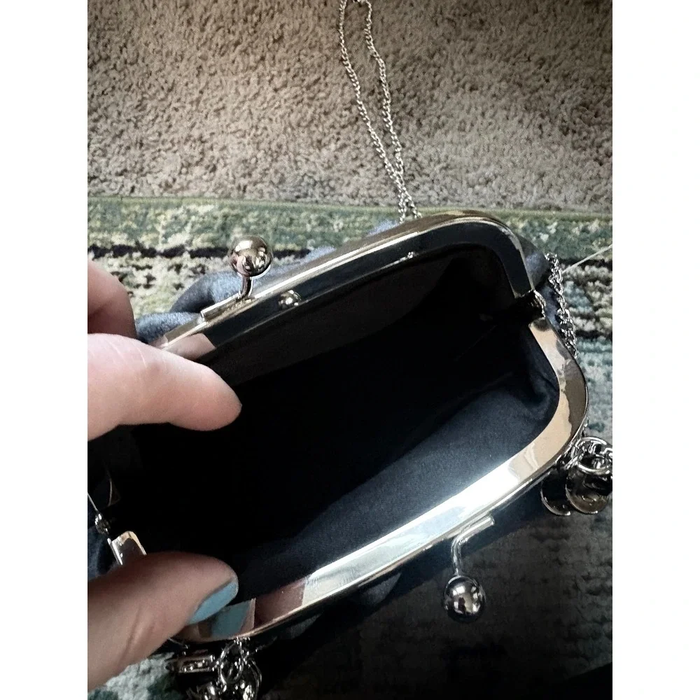 House of‎ Harlow 1960 Black velvet Kiss Lock Top Handle Clutch Crossbody NWT