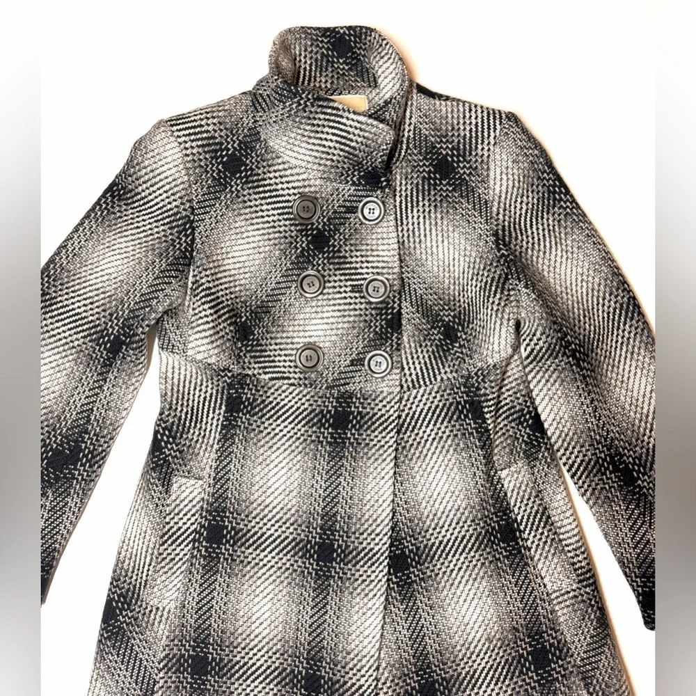 Michael Kors Women's Wool Blend Plaid Peacoat Black / Gray Size- 10