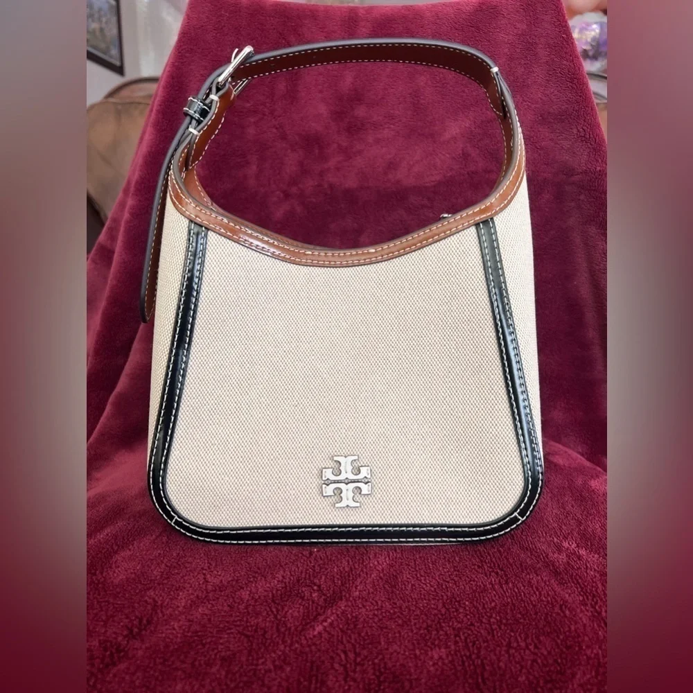 Tory Burch tory burch