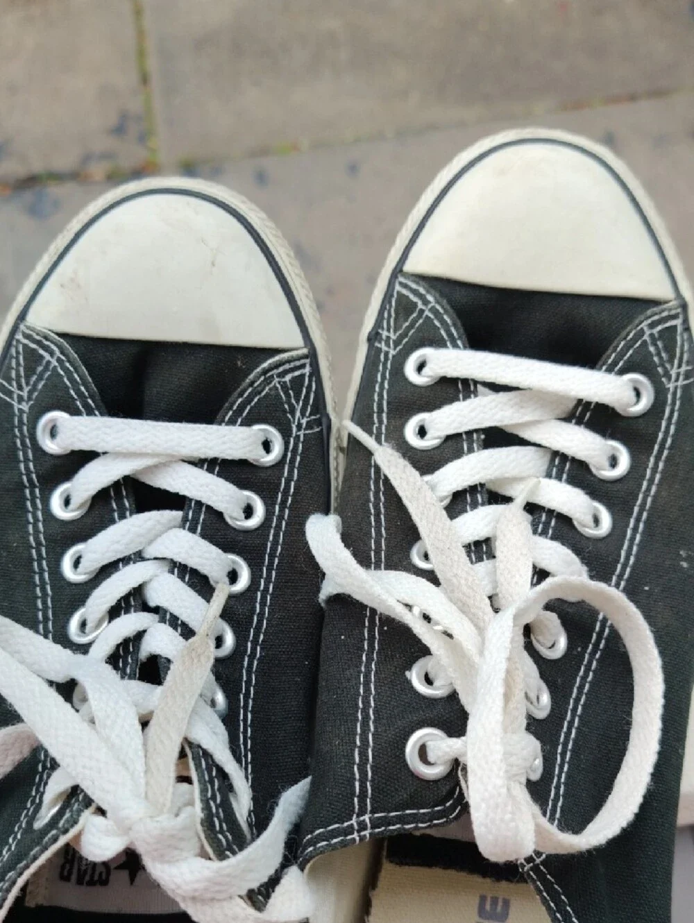 Converse classic low