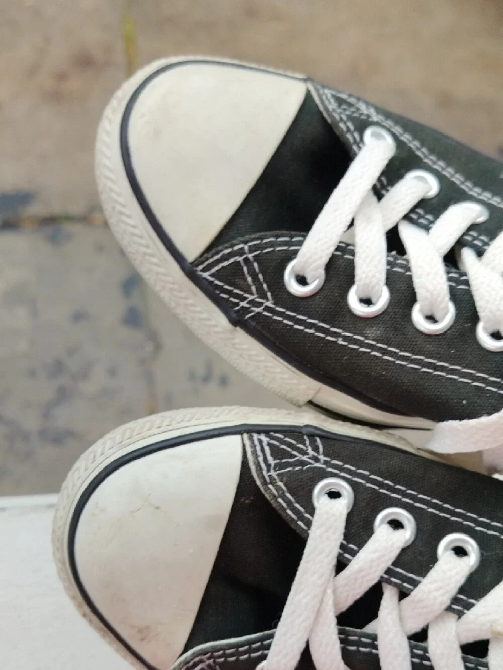 Converse classic low