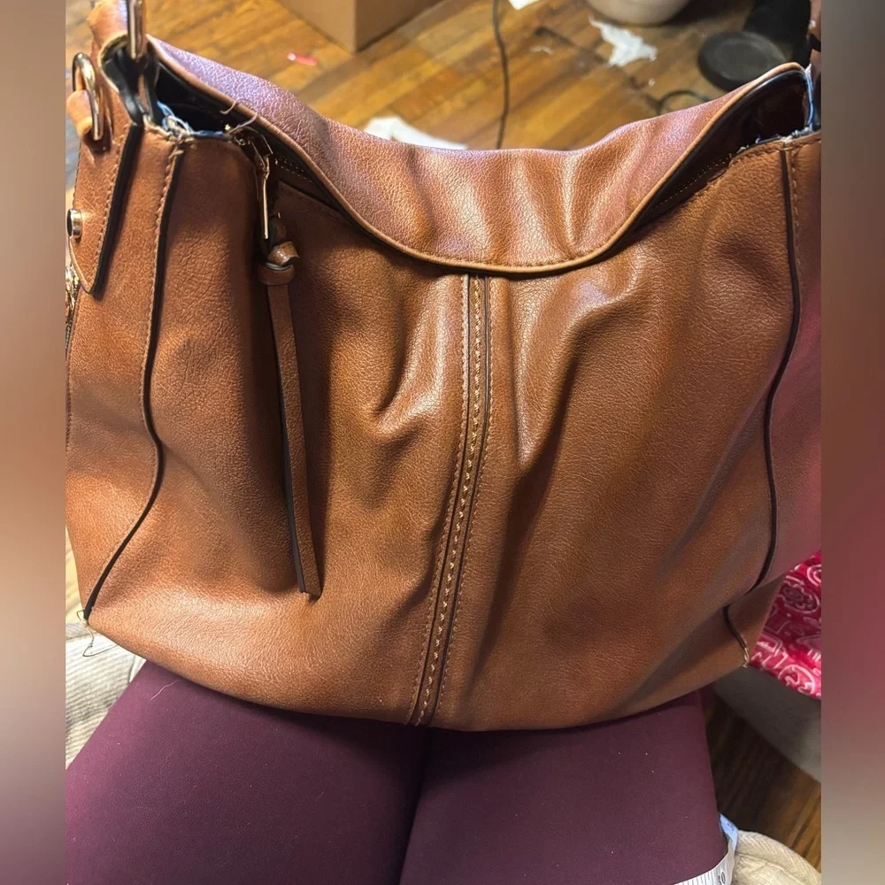 Elegant REALER Tan Vegan Leather Hobo Crossbody Bag
