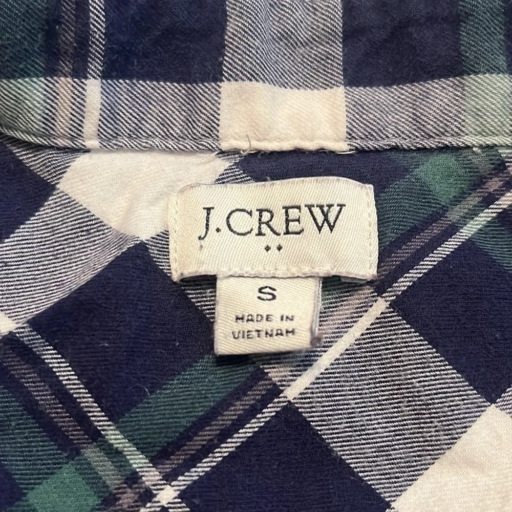 J. Crew Women's Flannel button-up Shirt in Boy Fit Size S