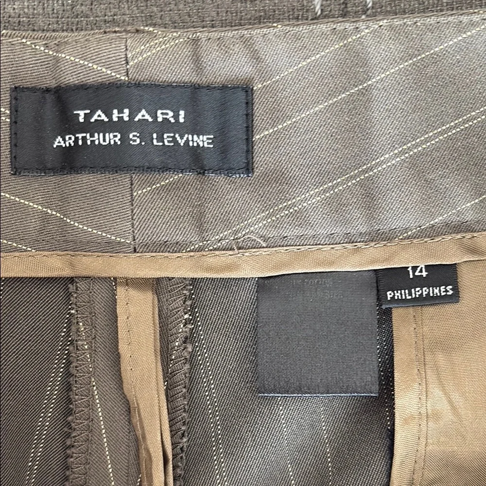 Tahari stylish brown