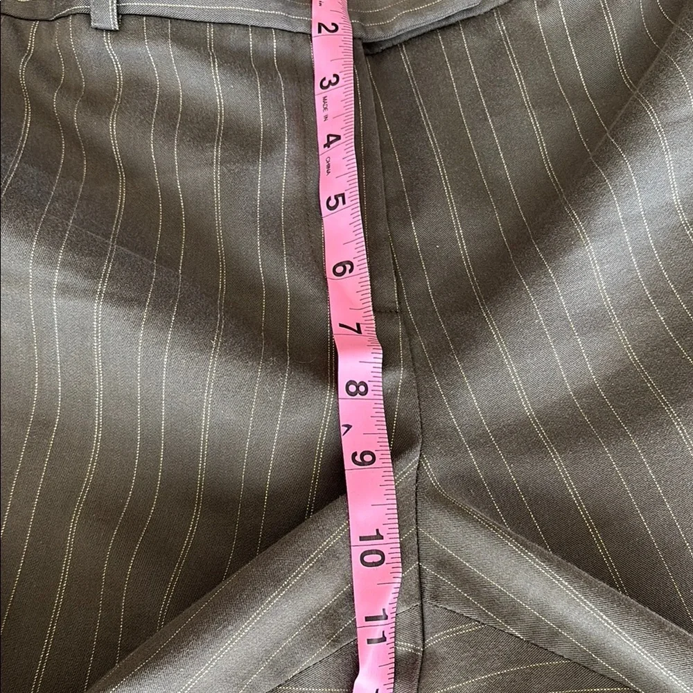 Tahari stylish brown
