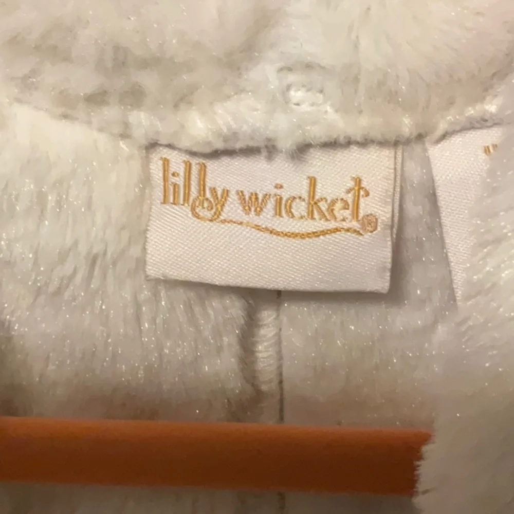 Lilly Wicket this faux