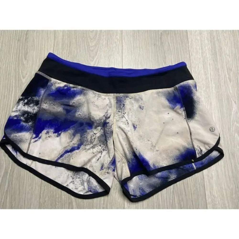 Lululemon Short Women 6 Speed Short Milky Way‎ Purple Running Active Gym 4.5