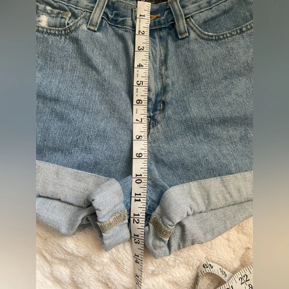 BDG chic jean