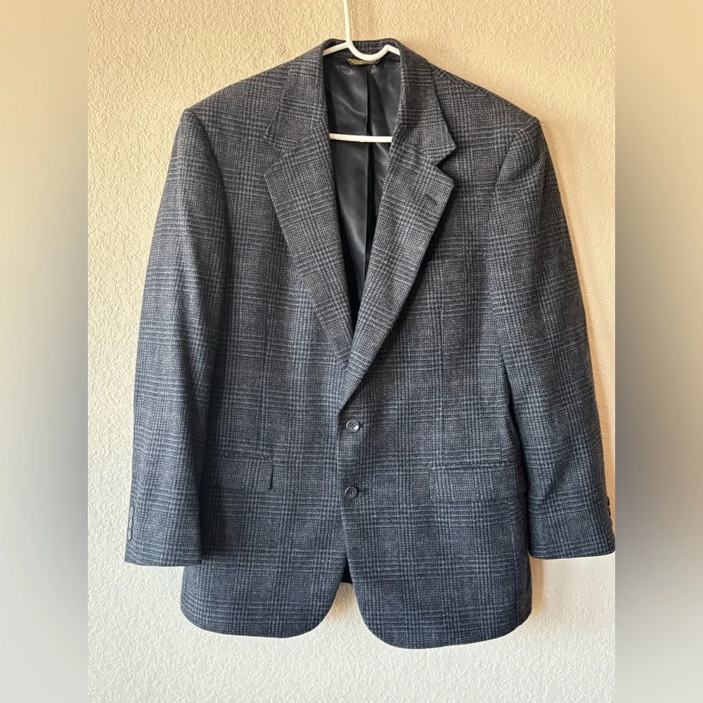 Racquet‎ Club Men’s Blazer size 44 vintage tailored in USA in mint condition