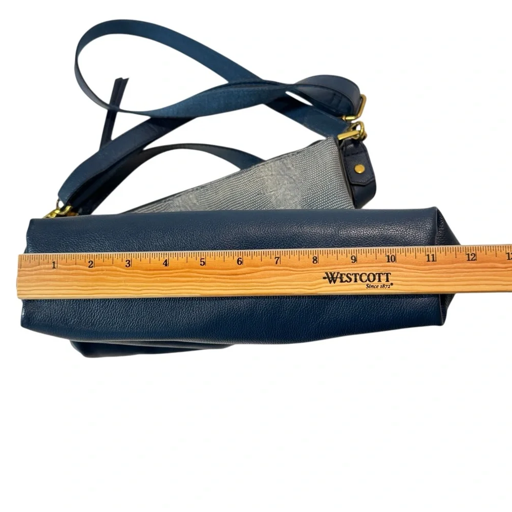 Fossil‎ Amelia Hobo Shoulder Bag Cow Hide Leather Twilight Blue Gold Hardware