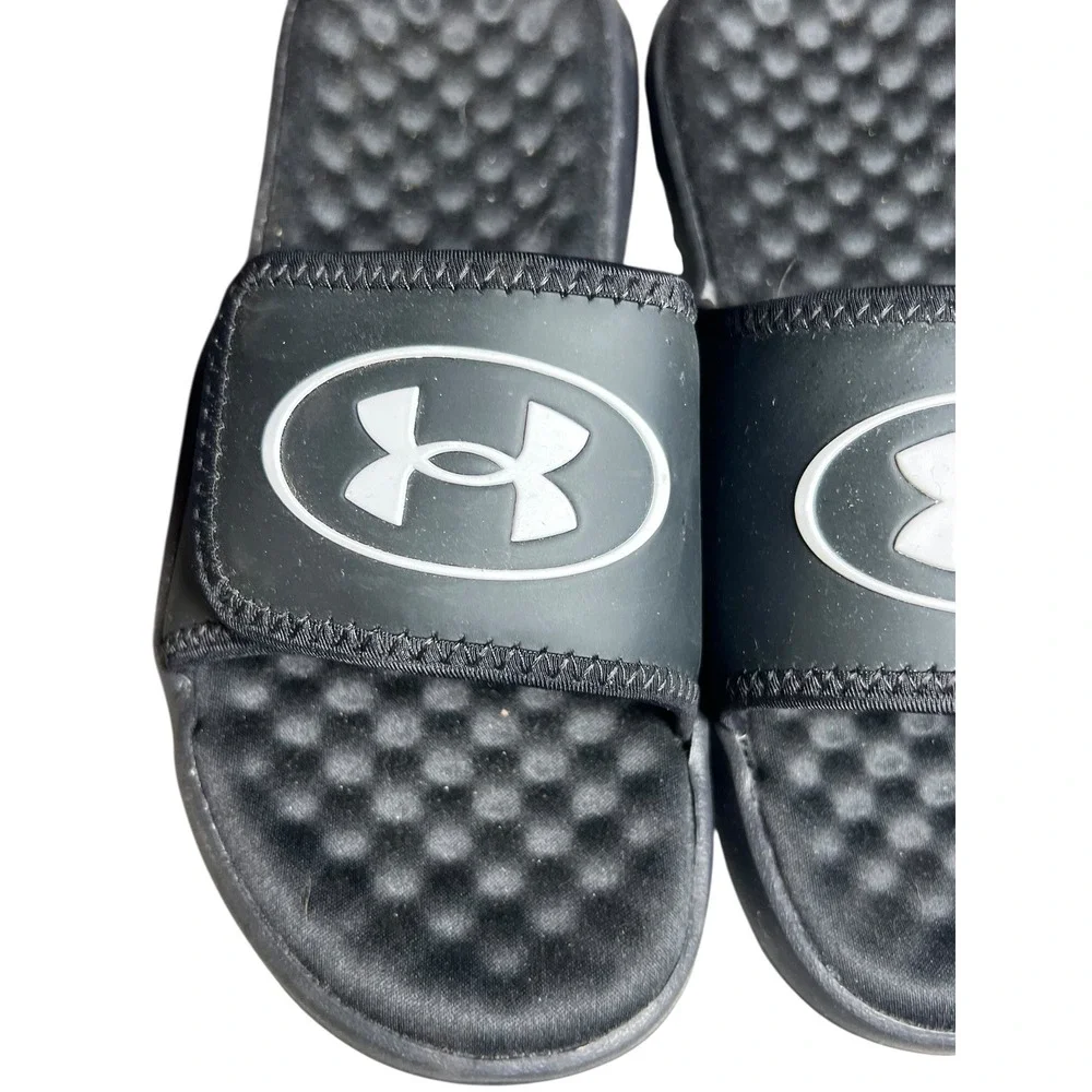 Under Armour color black