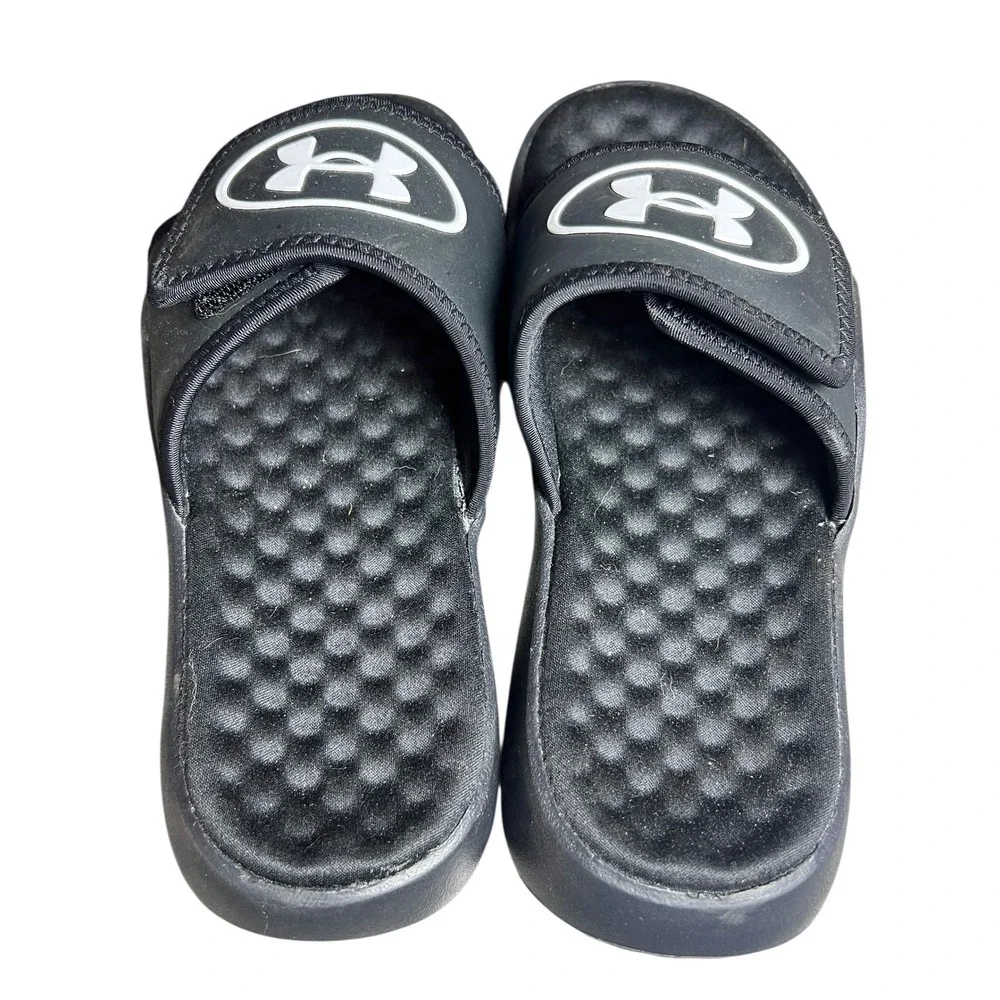 Under Armour color black