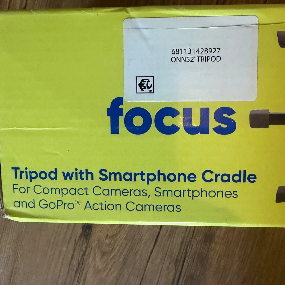Onn. onn tripod