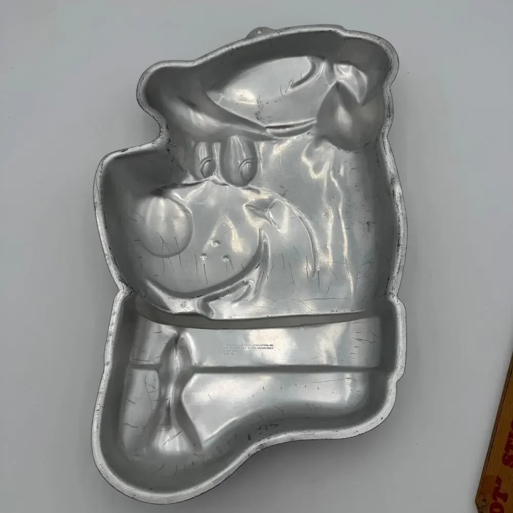 Vintage Yogi Bear Wilton Cake Pan 1975