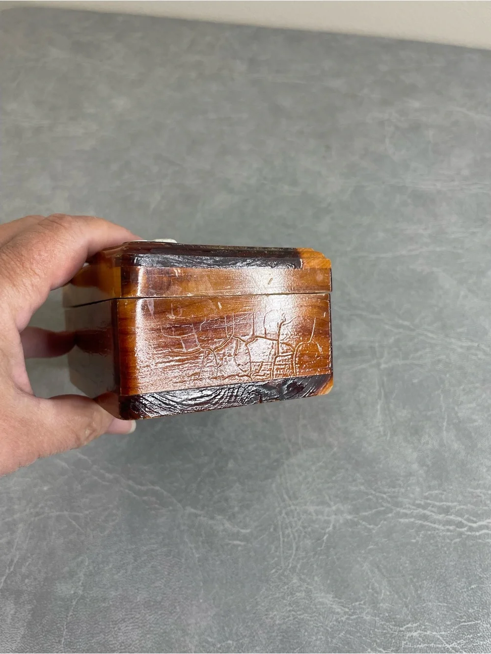 Vintage Cedar Keepsake Box in Honey Brown with Black & White Cameo Richmond, VA