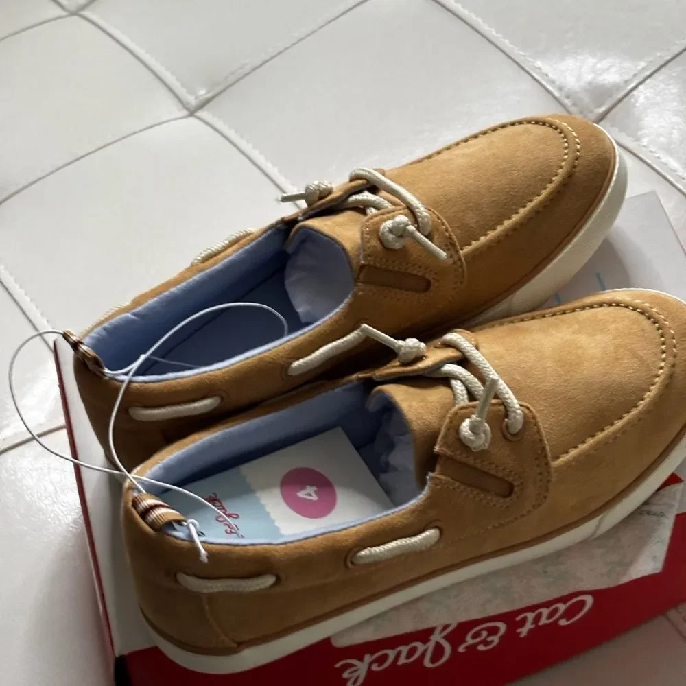Cat & Jack stylish tan