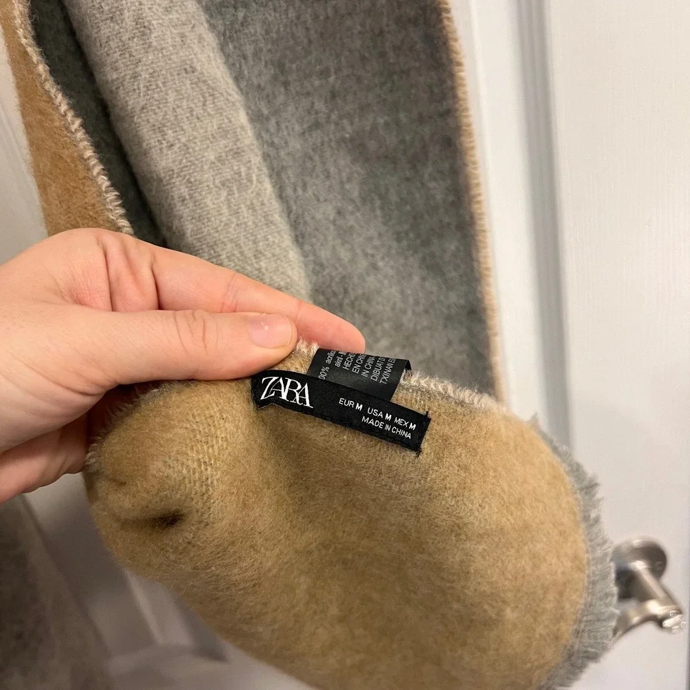 ZARA Women's‎ Oversized Blanket Scarf