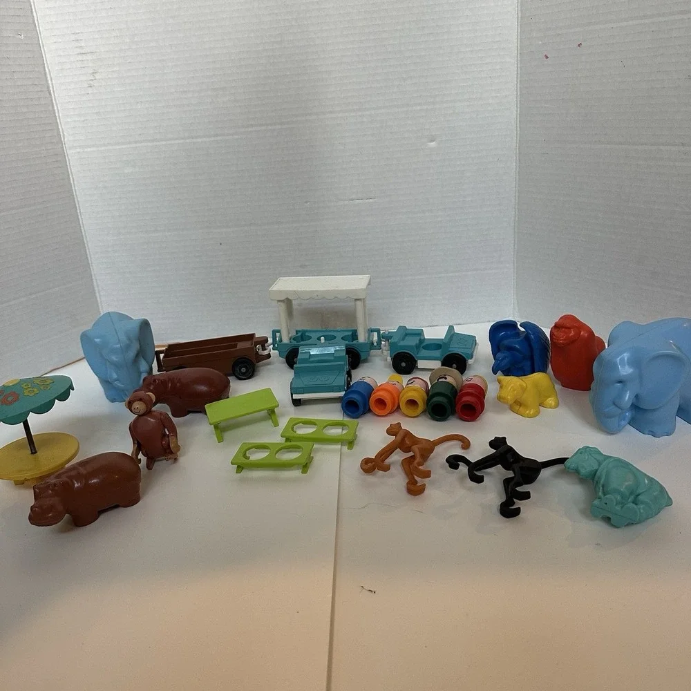 Fisher Price 1984‎ Little People Play Family Zoo #916 Vintage