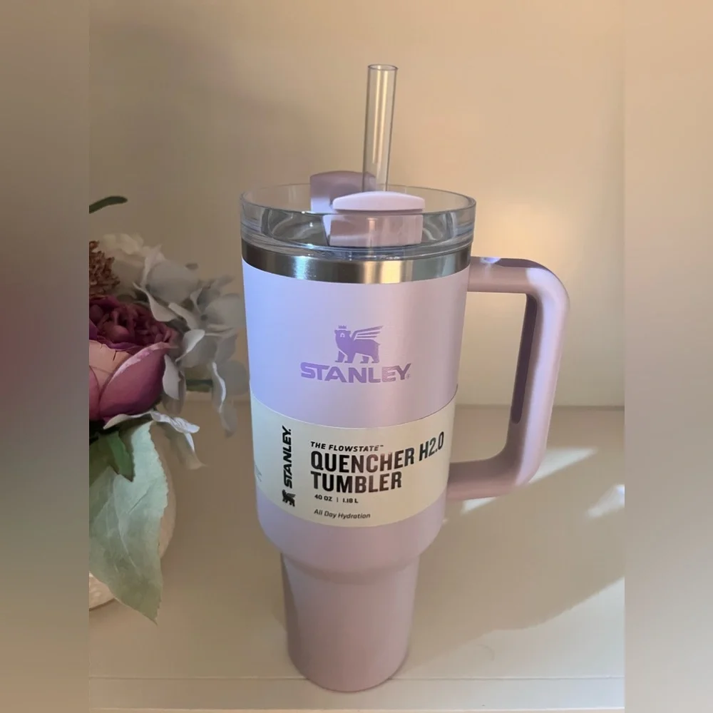 🎉LAST CHANCE🎉Stanley 40 oz. Quencher‎ H2.0 FlowState Tumbler Orchid