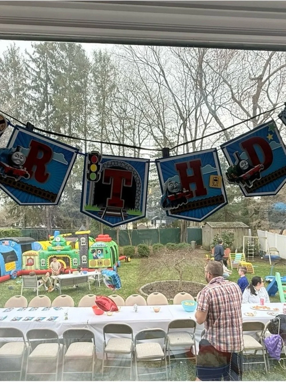 Thomas & Friends Party Pack (see descriptions for quantities)