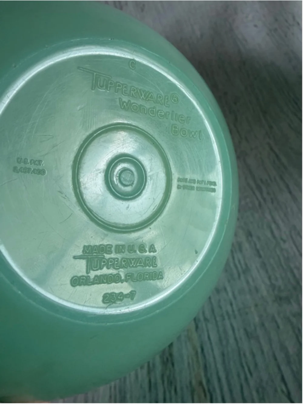 Tupperware Green Wonderlier Bowl with White Lid One Size