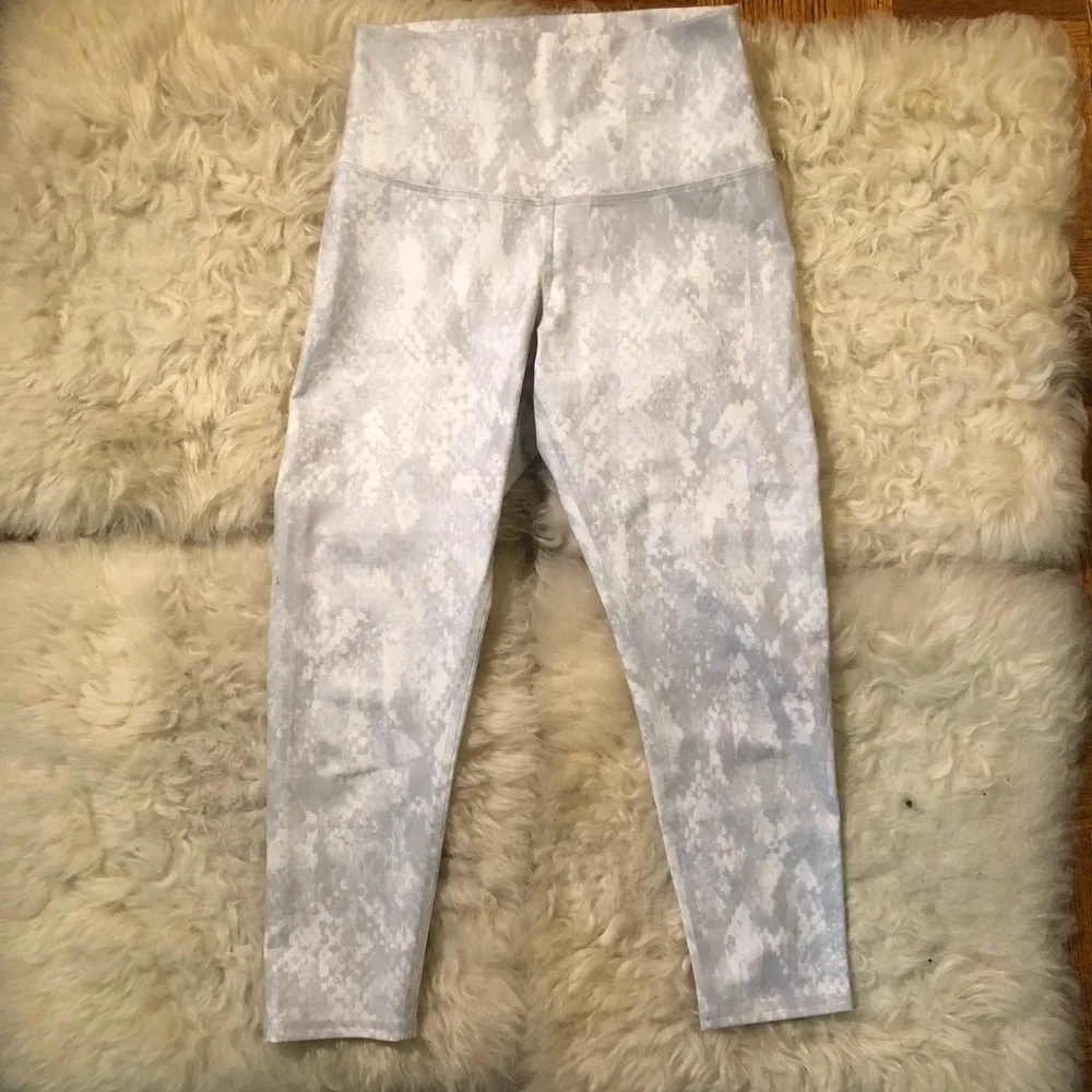 ALO Yoga Airbrush Python Leggings Small