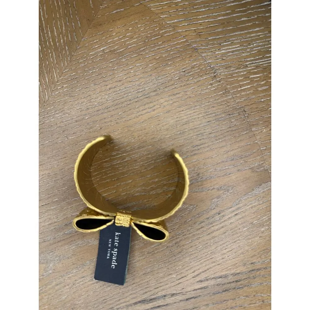 kate spade wear new ships