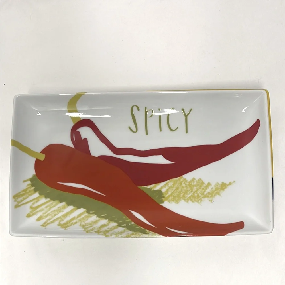 Crate&Barrel salty themes features
