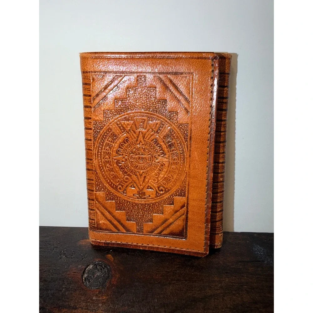 Hand Tooled Leather Bi Fold Wallet Guadalajara Aztec‎ Sun Stone Design Mens
